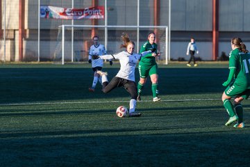 Bild 216 - Frauen SG Holstein Sued - SV Gruenweiss-Siebenbaeumen : Ergebnis: 0:2